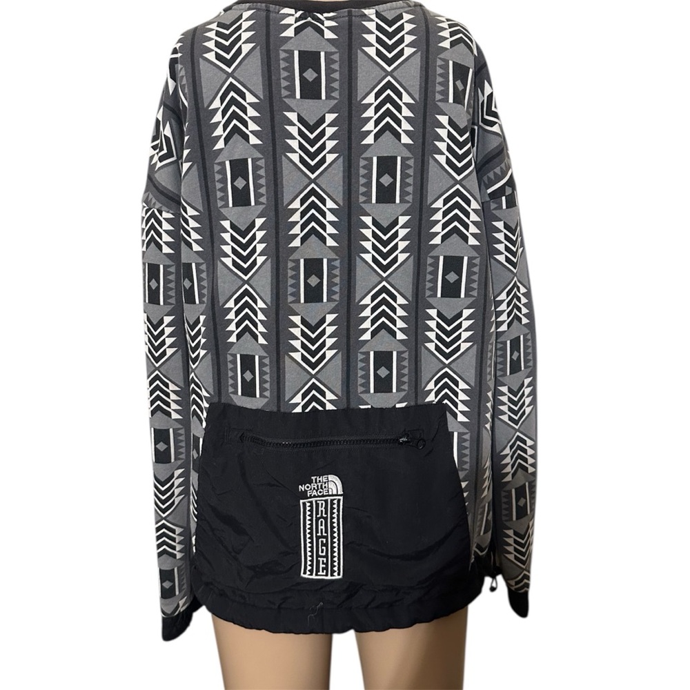 The North Face Black and White Geometric Sweatshirt - Picture 3 of 6